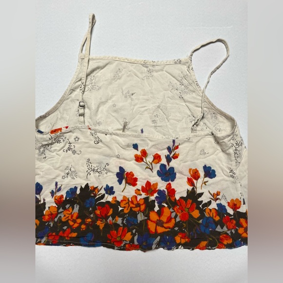 Urban Outfitters/kimchi blue floral print crop top size medium - Picture 3 of 5